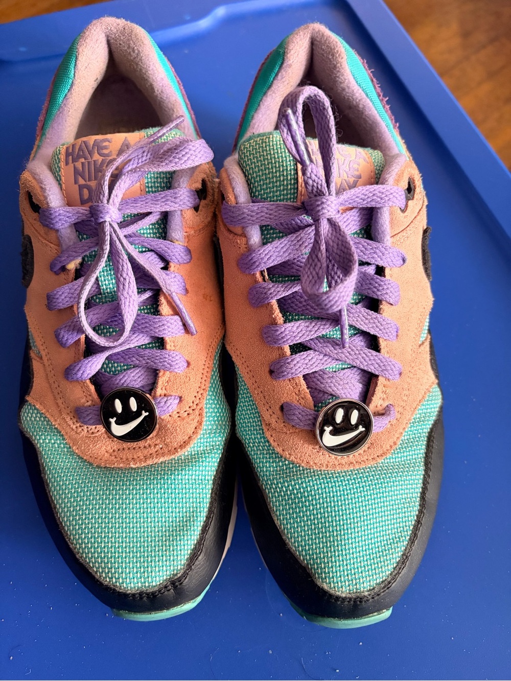 Nike Kids “Have a Nike Day” size 6.5Y